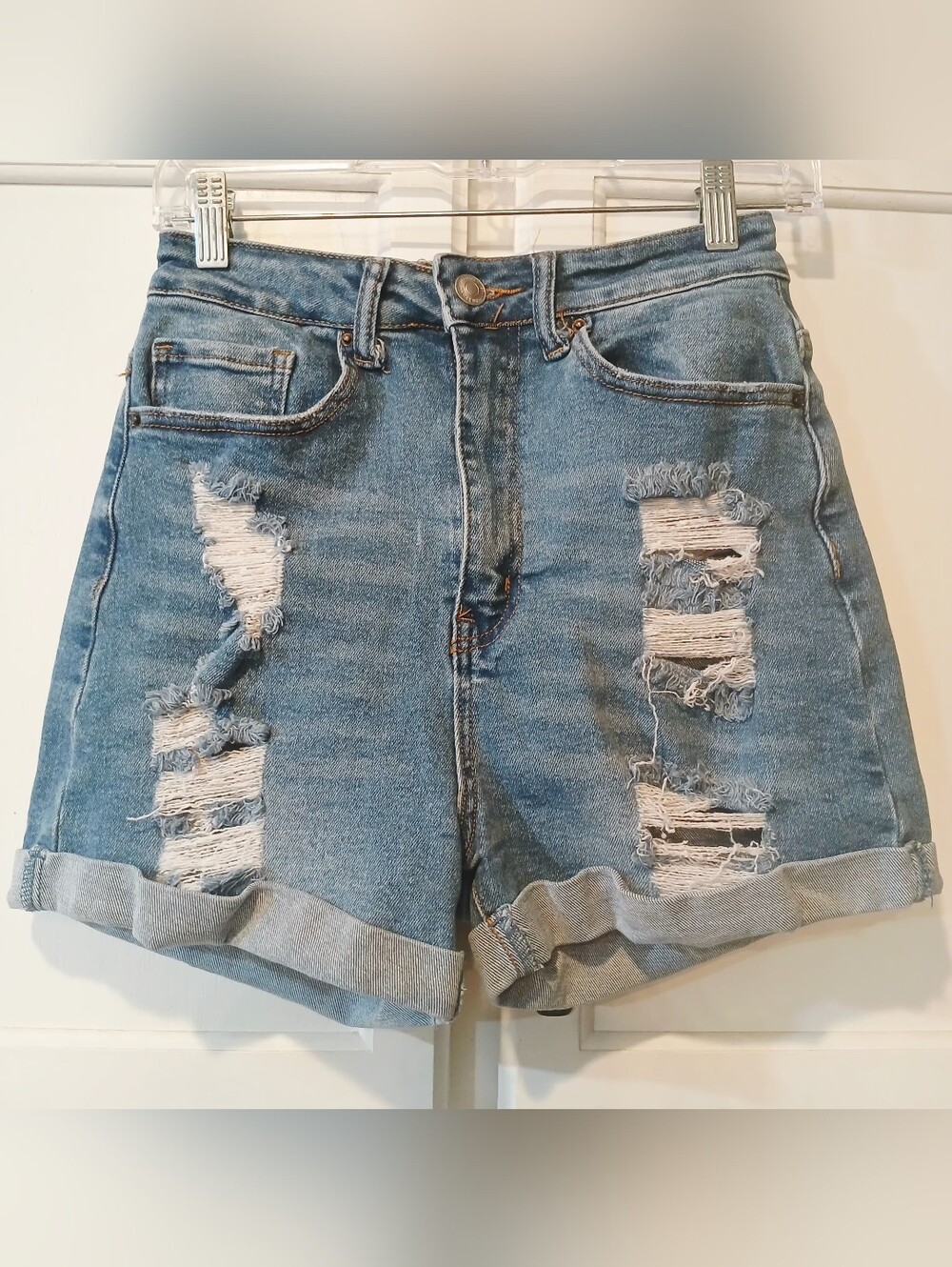 Wax Jean Collection, High Rise, Cuffed, Distressed Denim Shorts M (Juniors)